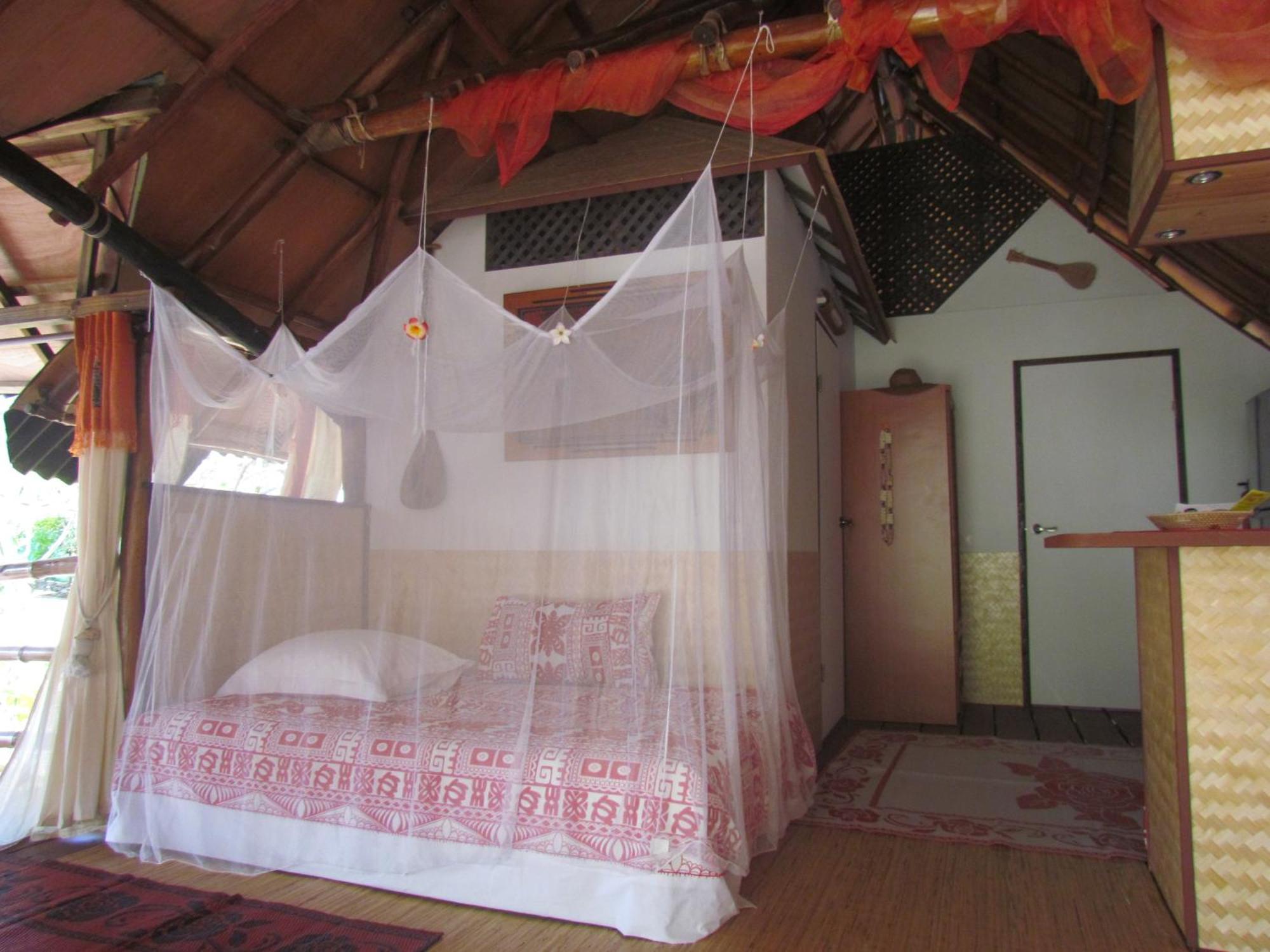 Location " La Pirogue " Maison D'Hotes A Moorea Haapiti Exterior photo